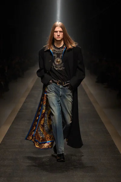 Look 21